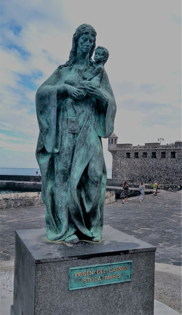 Escultura de N.S del Carmen