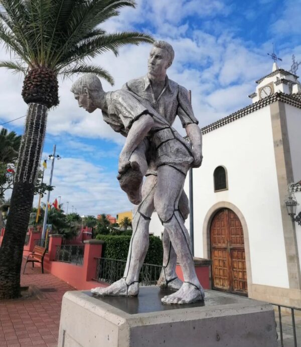 Monumento a la lucha canaria